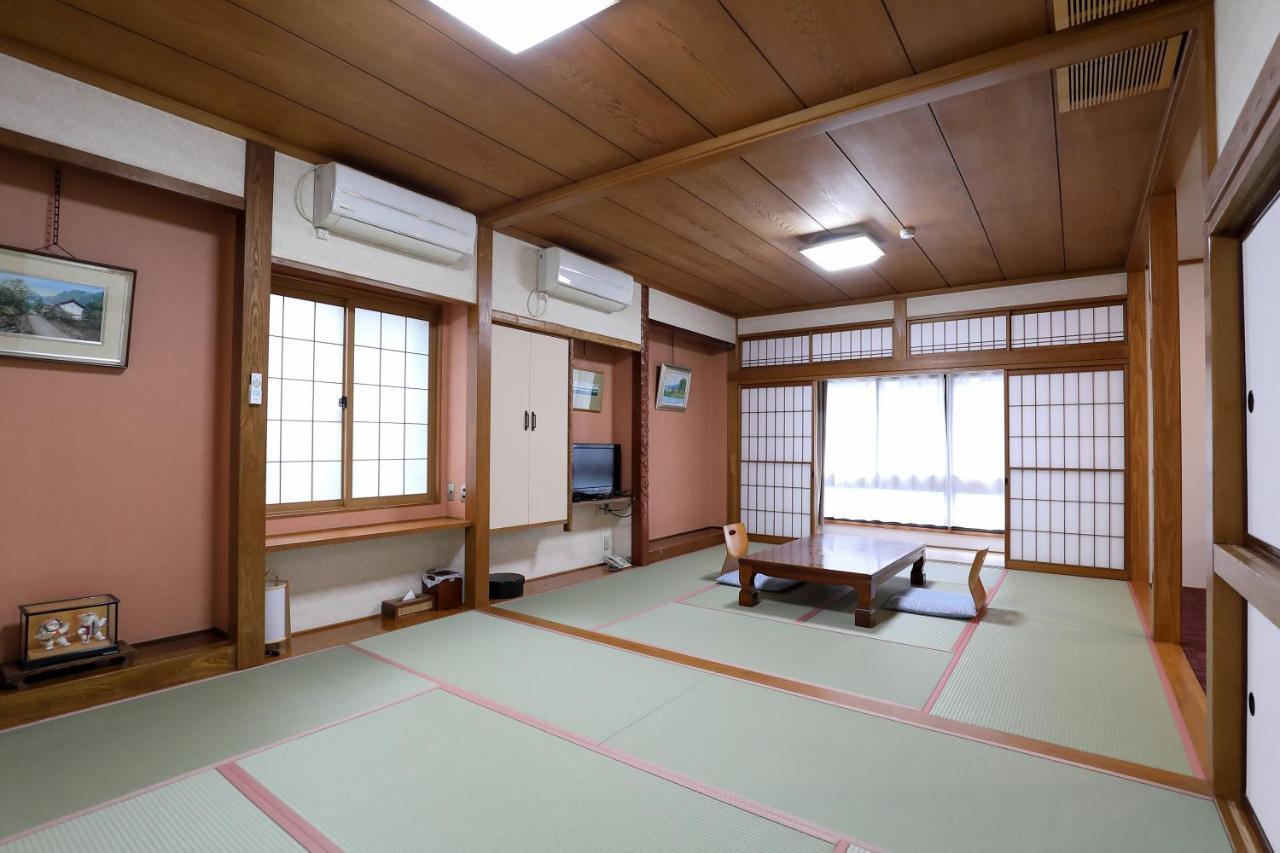 Tsukasaya Ryokan Tsuruoka Εξωτερικό φωτογραφία